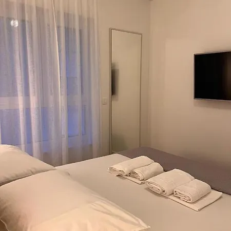 Apart Niko Apartment
